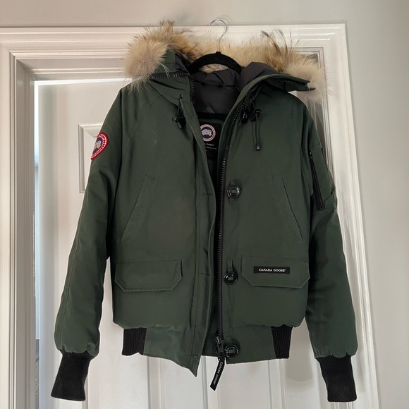 Canada Goose Bomber Jacket - Picture 1 of 6